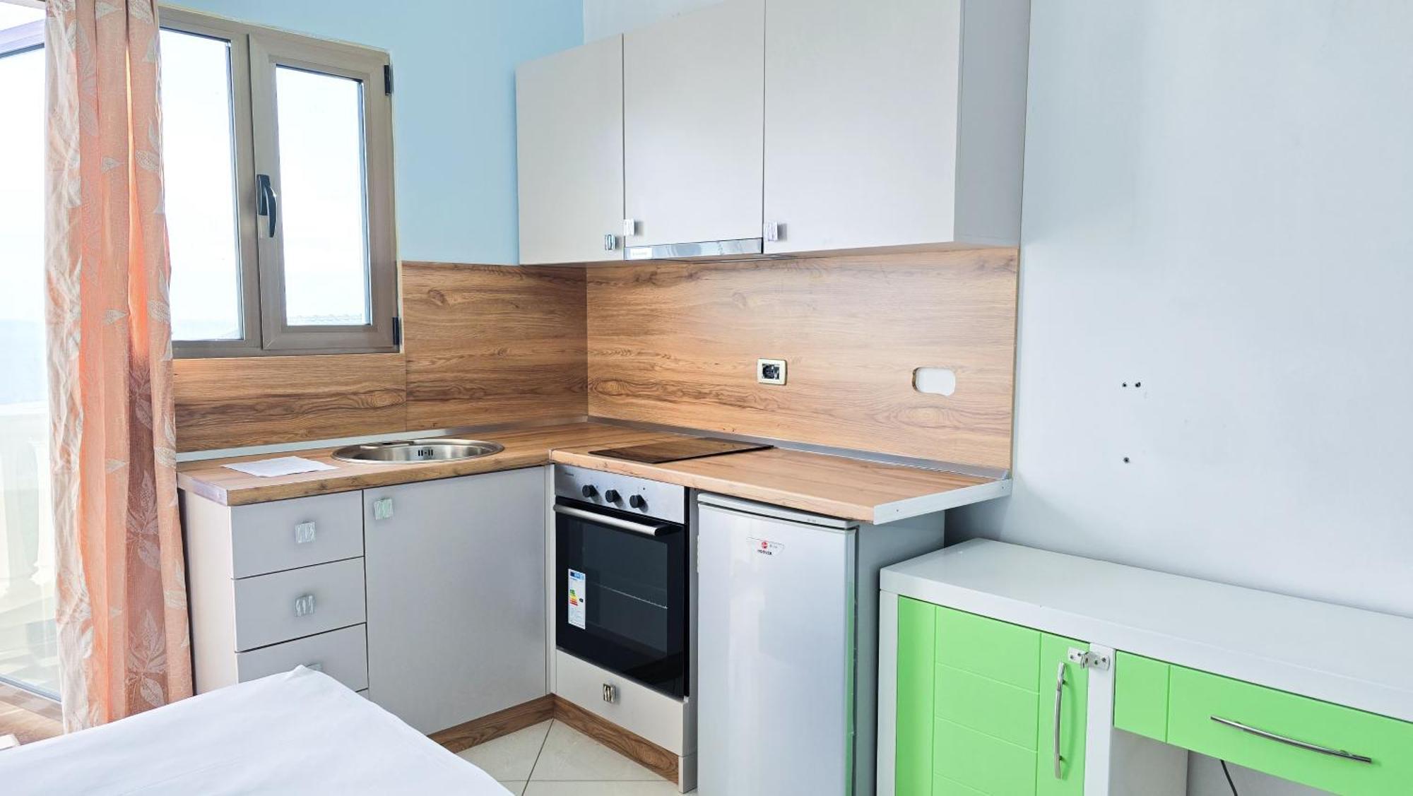 Apartment Azure With Sea View Drymades