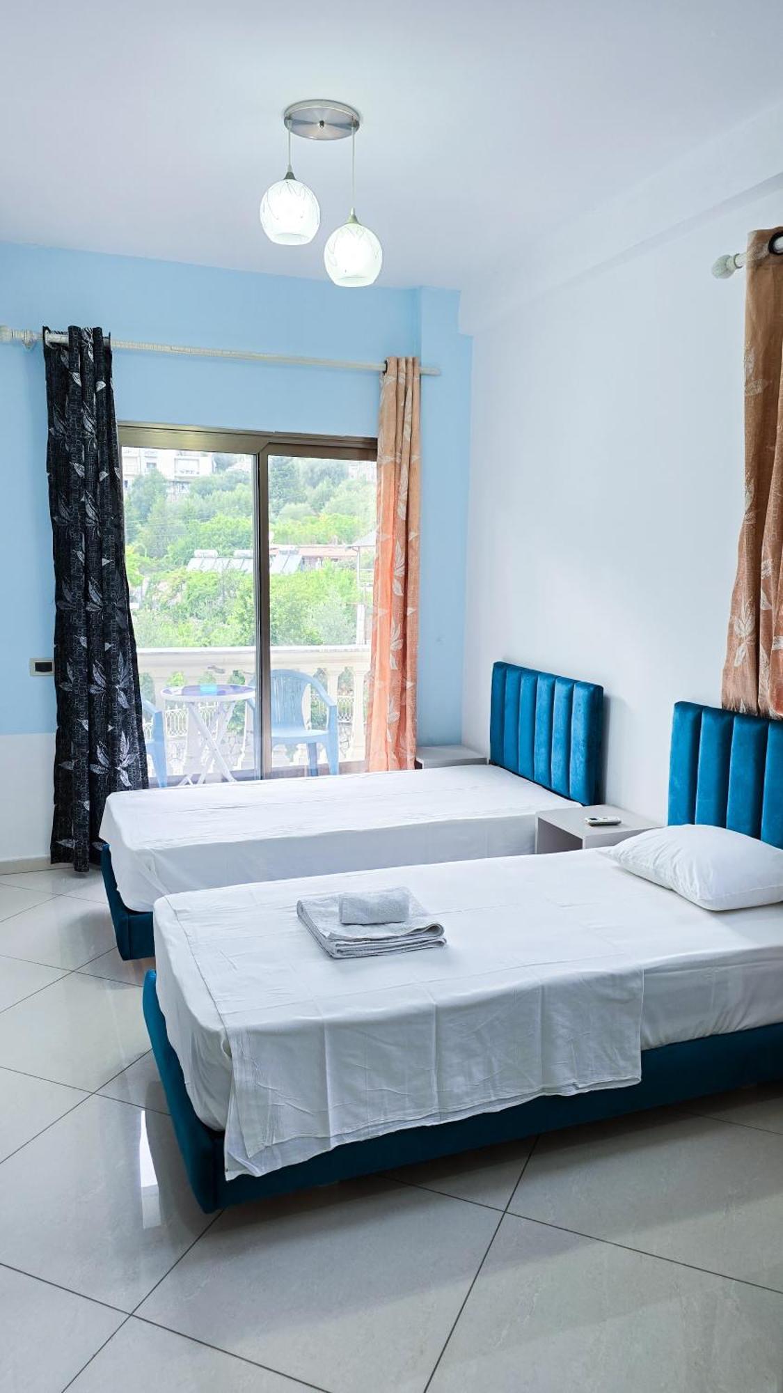 Azure With Sea View Drymades Appartamento *
